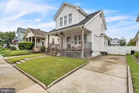 Exterior - 122 E Pine St, Audubon, NJ 08106 photo 5 of 5