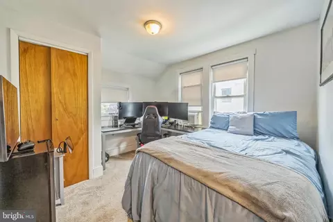 Bedroom - 122 E Pine St, Audubon, NJ 08106 photo 1 of 4
