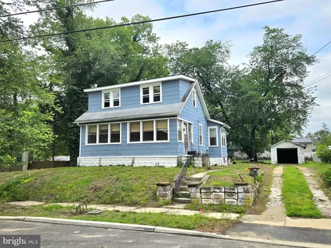36 Atlantic Ave, Clementon, NJ 08021