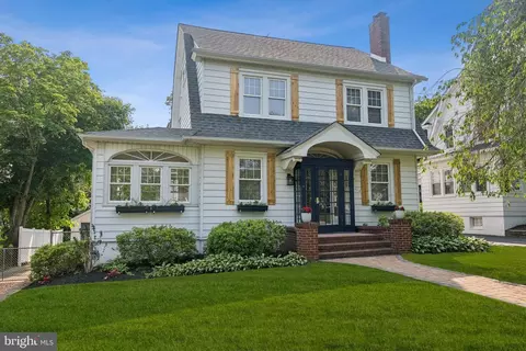 314 9th Ave, Haddon Heights, NJ 08035