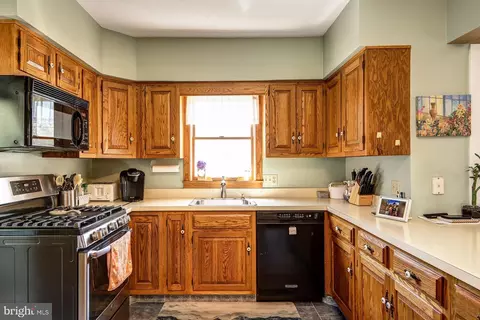 Kitchen - 236 Ardmore Ave, Haddonfield, NJ 08033 photo 5 of 5