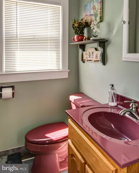 Bath - 236 Ardmore Ave, Haddonfield, NJ 08033 photo 1 of 2