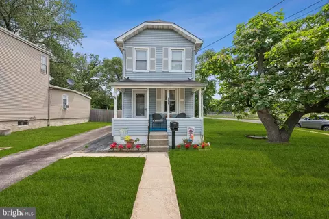7904 Day Ave, Pennsauken, NJ 08110