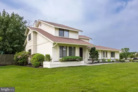 23 Fairhaven Dr, Cherry Hill, NJ 08003