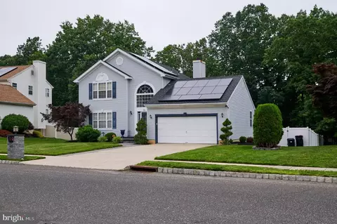 19 High Woods Ave, Sicklerville, NJ 08081