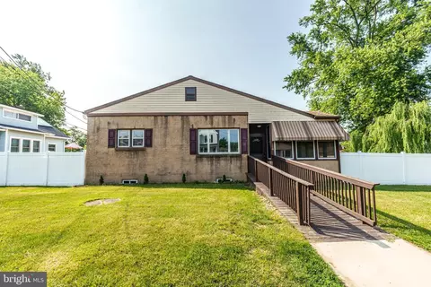 428 Chester Ave, Bellmawr, NJ 08031