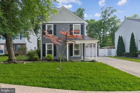15 Woodvale Dr, Atco, NJ 08004