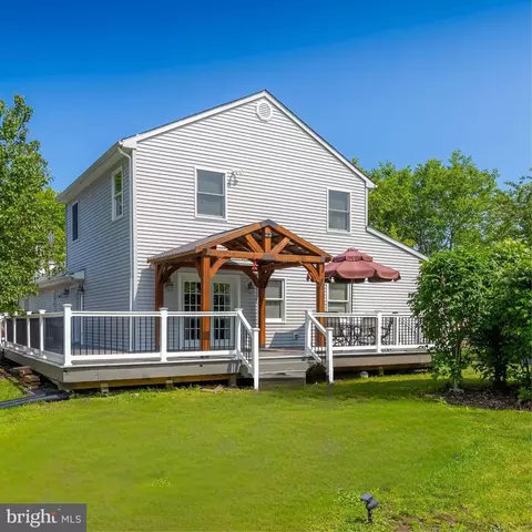 38 Mckinley Ave, Blackwood, NJ 08012