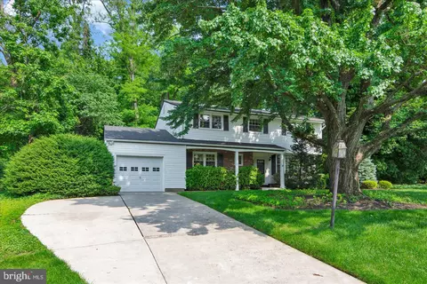 408 Narragansett Dr, Cherry Hill, NJ 08002