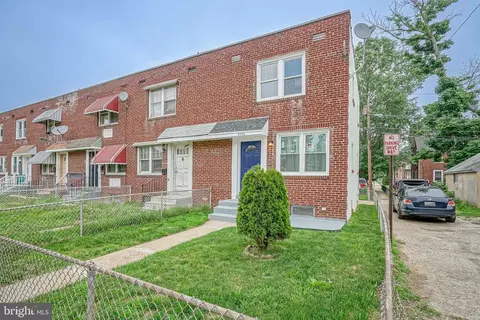 3036 Essex Rd, Camden, NJ 08104