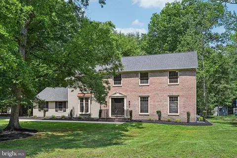 21 Holly Oak Dr, Voorhees, NJ 08043