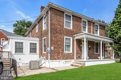 2923 Wasp Rd, Camden, NJ 08104