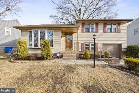 121 Ridge Rd, Cherry Hill, NJ 08002