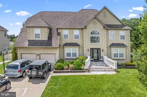 146 White Cedar Dr, Sicklerville, NJ 08081