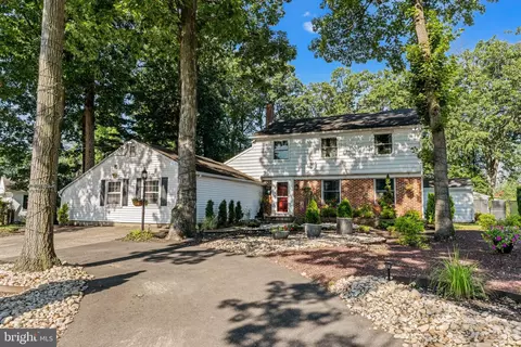 38 Bryn Mawr Ave, Cherry Hill, NJ 08002