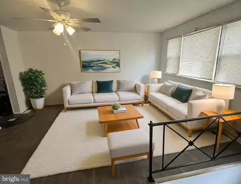 1206 Lakeshore Dr, Camden, NJ 08104