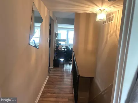 Entry Way - 911 Laurel Rd, Lindenwold, NJ 08021 photo 1 of 4