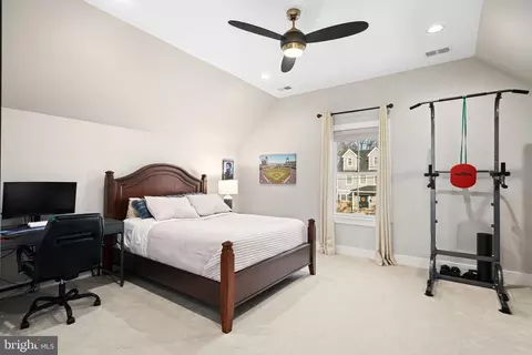 Bedroom - 810 Cedar Ave, Haddonfield, NJ 08033 photo 6 of 8