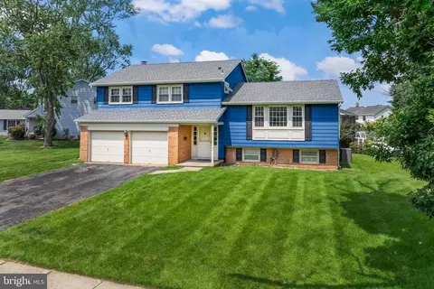 645 Croyden Dr, Cherry Hill, NJ 08003