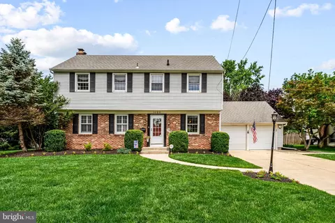 1123 Greenbriar Rd, Cherry Hill, NJ 08034