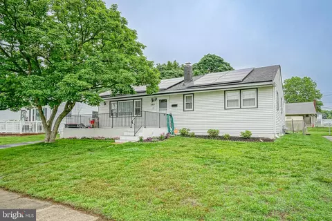 531 Cloverdale Rd, Blackwood, NJ 08012