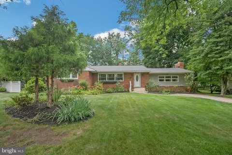 36 Ranoldo Ter, Cherry Hill, NJ 08034