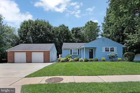 87 Walker Ave, West Berlin, NJ 08091