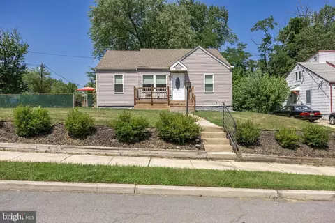 100 Carolina Ave, Cherry Hill, NJ 08003
