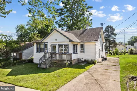 328 N Oakland Ave, Runnemede, NJ 08078