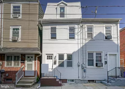 213 N Willow St, Gloucester City, NJ 08030