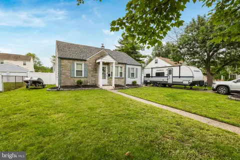 107 Philmar Ave, Cherry Hill, NJ 08003