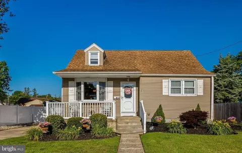 18 Cloverdale Rd, Blackwood, NJ 08012