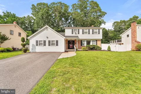 325 Orchard Ave, Somerdale, NJ 08083