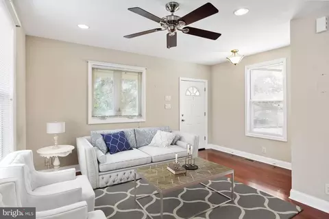 Living - 501 W Evesham Rd, Runnemede, NJ 08078 photo 2 of 4