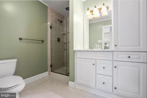 Bath - 501 W Evesham Rd, Runnemede, NJ 08078 photo 1 of 2