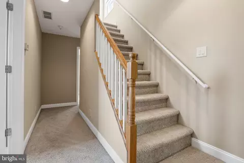 Entry Way - 501 W Evesham Rd, Runnemede, NJ 08078 photo 2 of 4