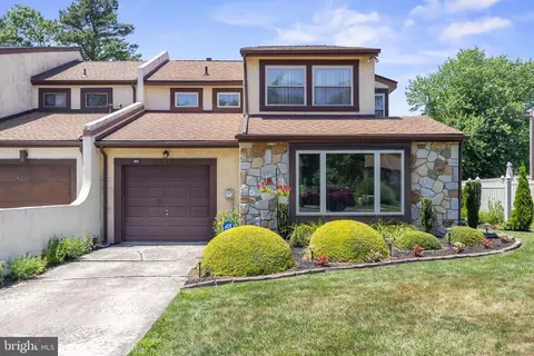 53 Fulmar Dr, Voorhees, NJ 08043