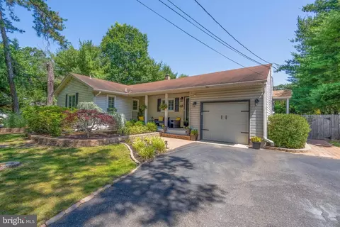 962 Hunt Blvd, Atco, NJ 08004