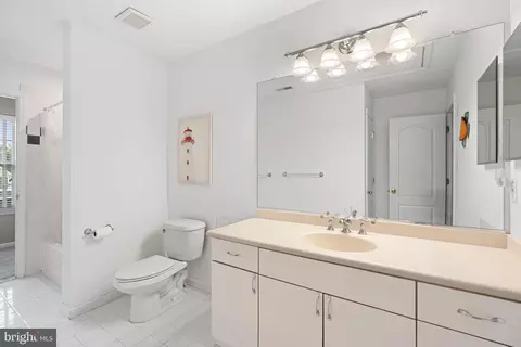 Bath - 420 E Cottage Ave, Haddonfield, NJ 08033 photo 4 of 5