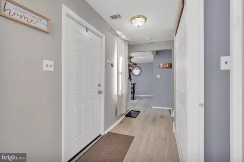 Entry Way - 105 Mason Run, Pine Hill, NJ 08021 photo 1 of 2