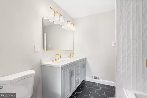 Bath - 1104 Mason Run, Pine Hill, NJ 08021 photo 1 of 2