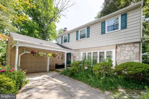 38 Madison Dr, Clementon, NJ 08021