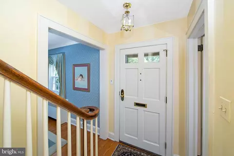 Entry Way - 311 Rhoads Ave, Haddonfield, NJ 08033 photo 2 of 3