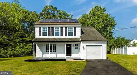 5 W Atlantic Ave, Somerdale, NJ 08083