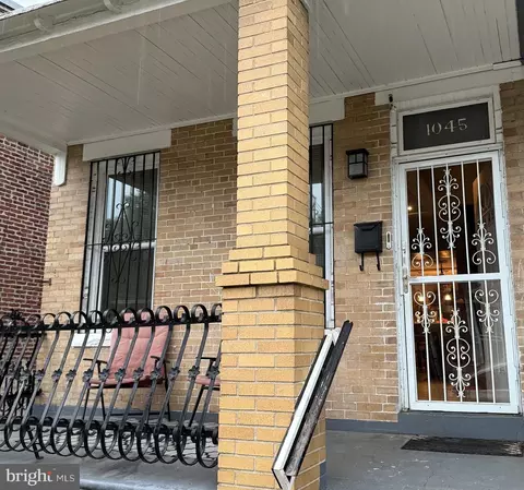 1045 Mechanic St, Camden, NJ 08104