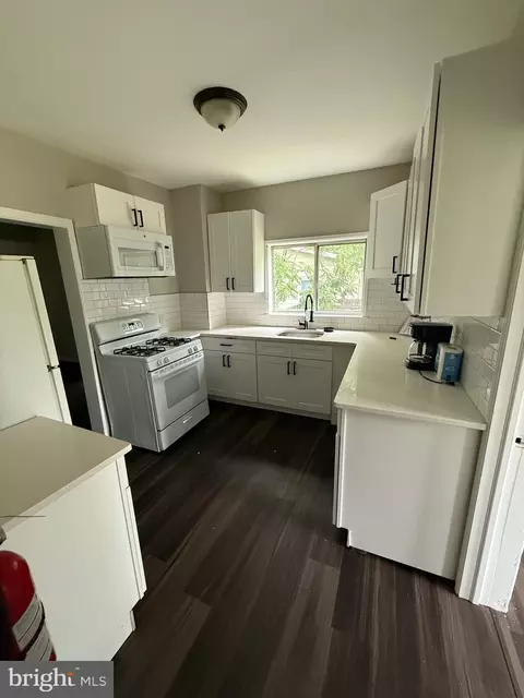14 Wilson Rd, Clementon, NJ 08021