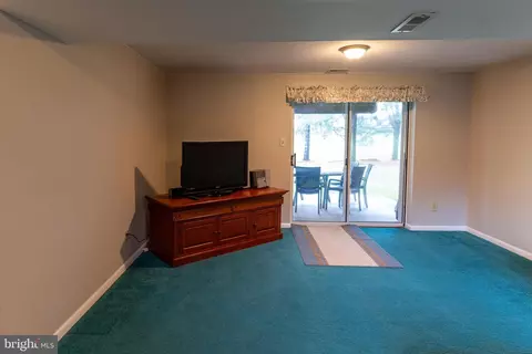 Living - 12 Seth Dr, Hammonton, NJ 08037 photo 4 of 4