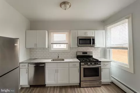 Kitchen - 725 E Linden Ave, Lindenwold, NJ 08021 photo 1 of 1