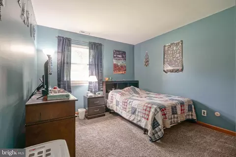 Bedroom - 16 E Judith Dr, Hammonton, NJ 08037 photo 1 of 4