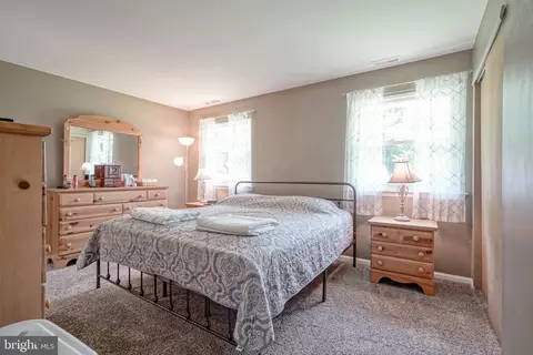 Bedroom - 16 E Judith Dr, Hammonton, NJ 08037 photo 2 of 4